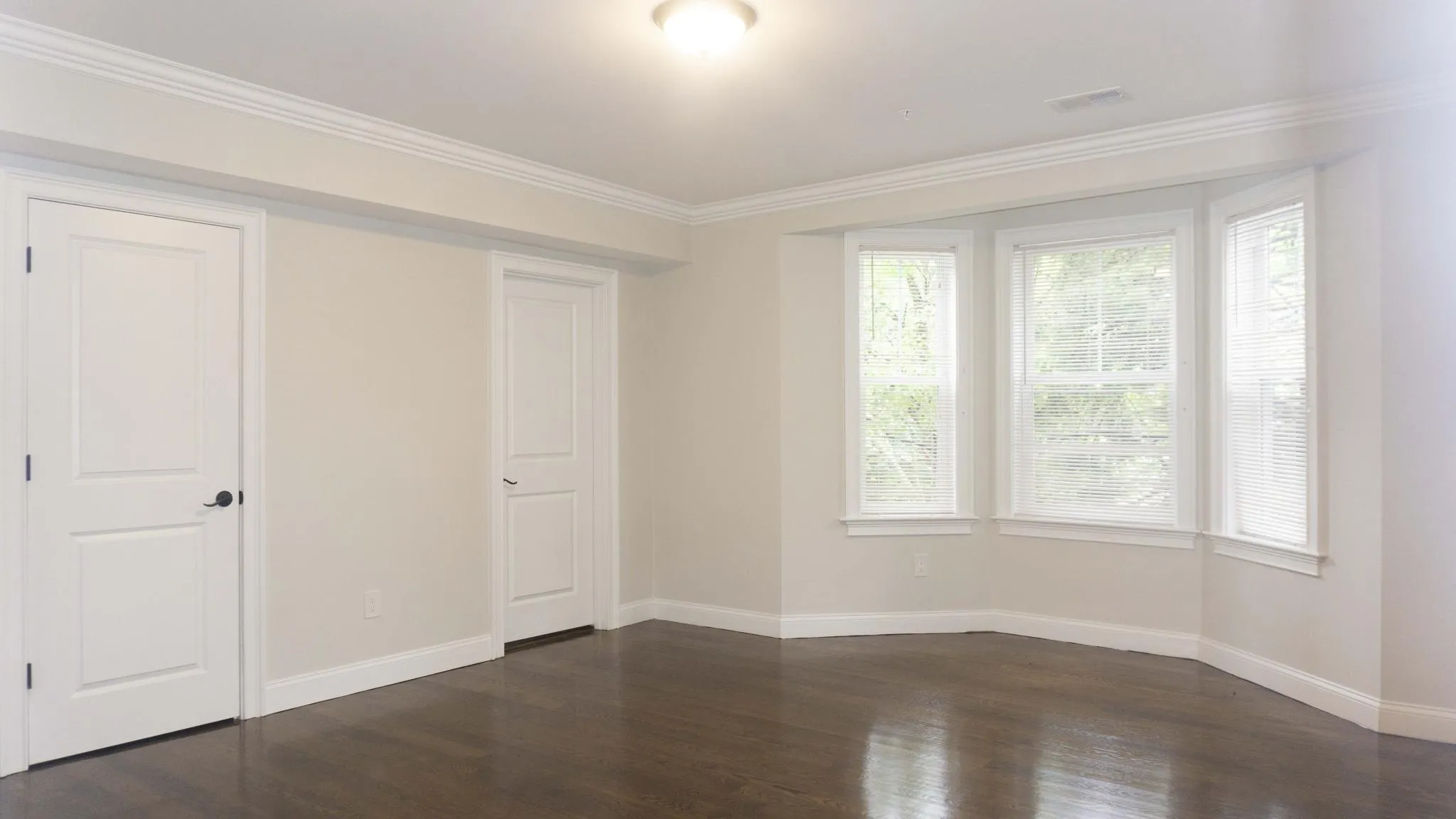 3 bed, 2 bath apartment for rent at 8 Nira Ave Unit 3, Jamaica Plain — photo 23 of 32