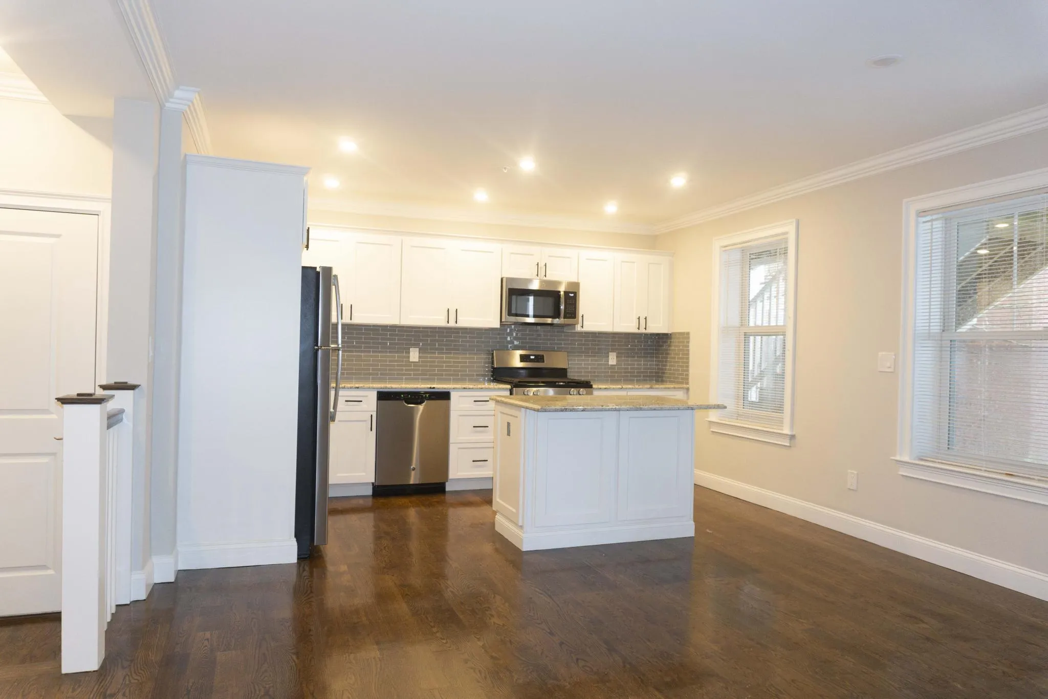 3 bed, 2 bath apartment for rent at 8 Nira Ave Unit 3, Jamaica Plain — photo 17 of 32
