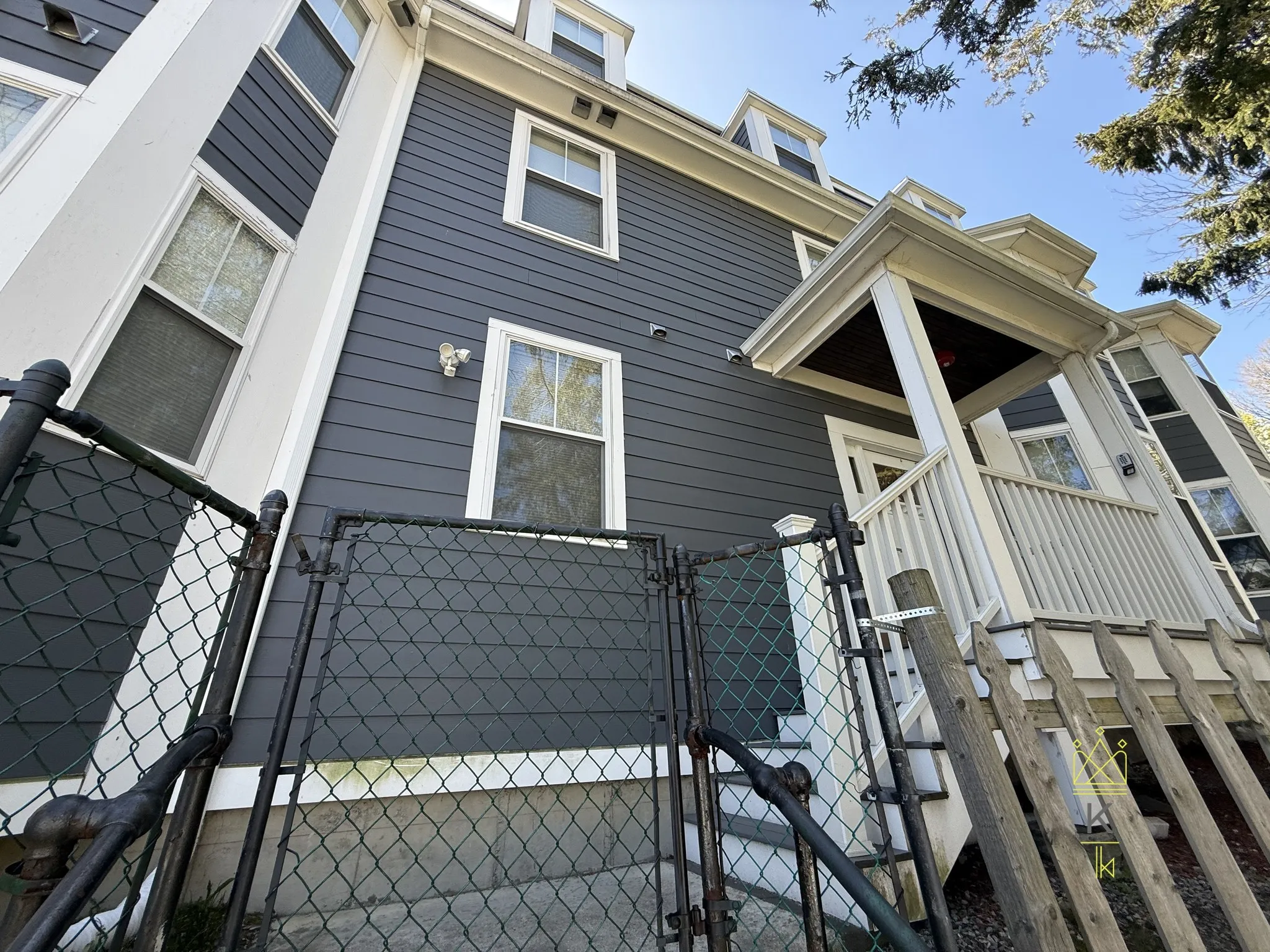 3 bed, 2 bath apartment for rent at 8 Nira Ave Unit 3, Jamaica Plain — photo 15 of 32