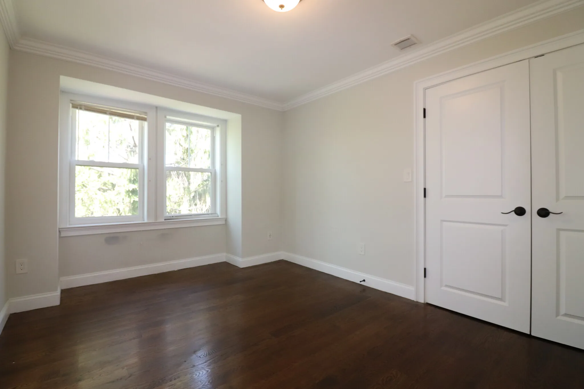 3 bed, 2 bath apartment for rent at 8 Nira Ave Unit 3, Jamaica Plain — photo 28 of 32