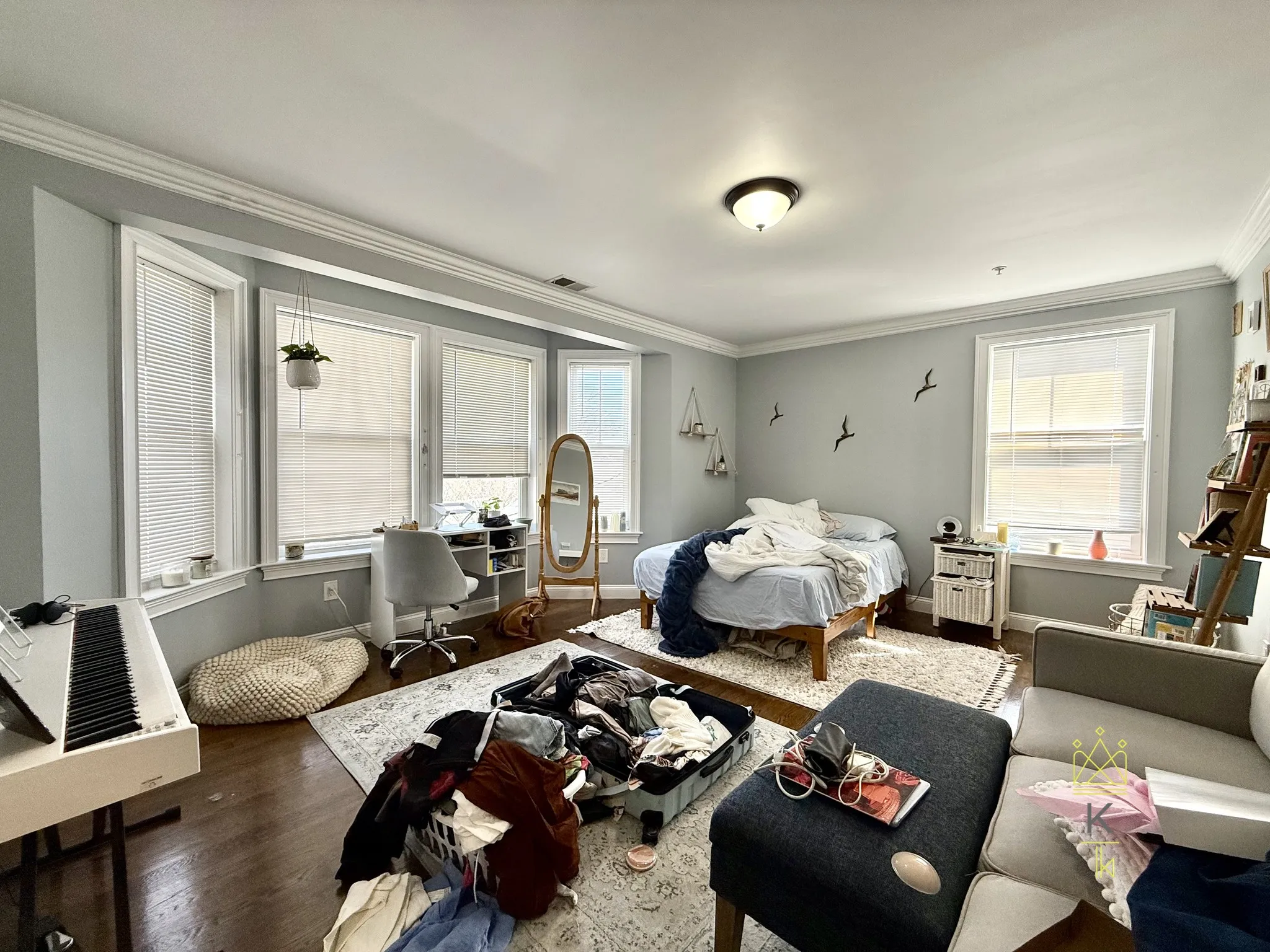 3 bed, 2 bath apartment for rent at 8 Nira Ave Unit 4, Jamaica Plain — photo 5 of 11