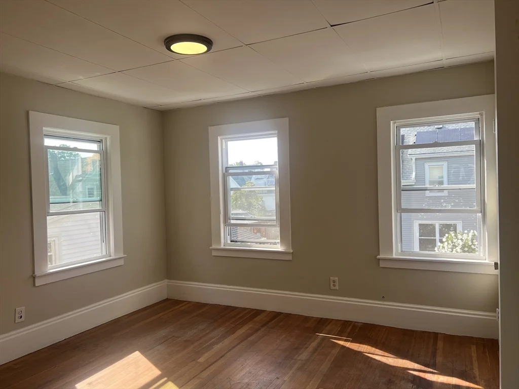 2 bed, 1 bath apartment for rent at 8 Normandy Rd Unit 2, Lynn — photo 12 of 12