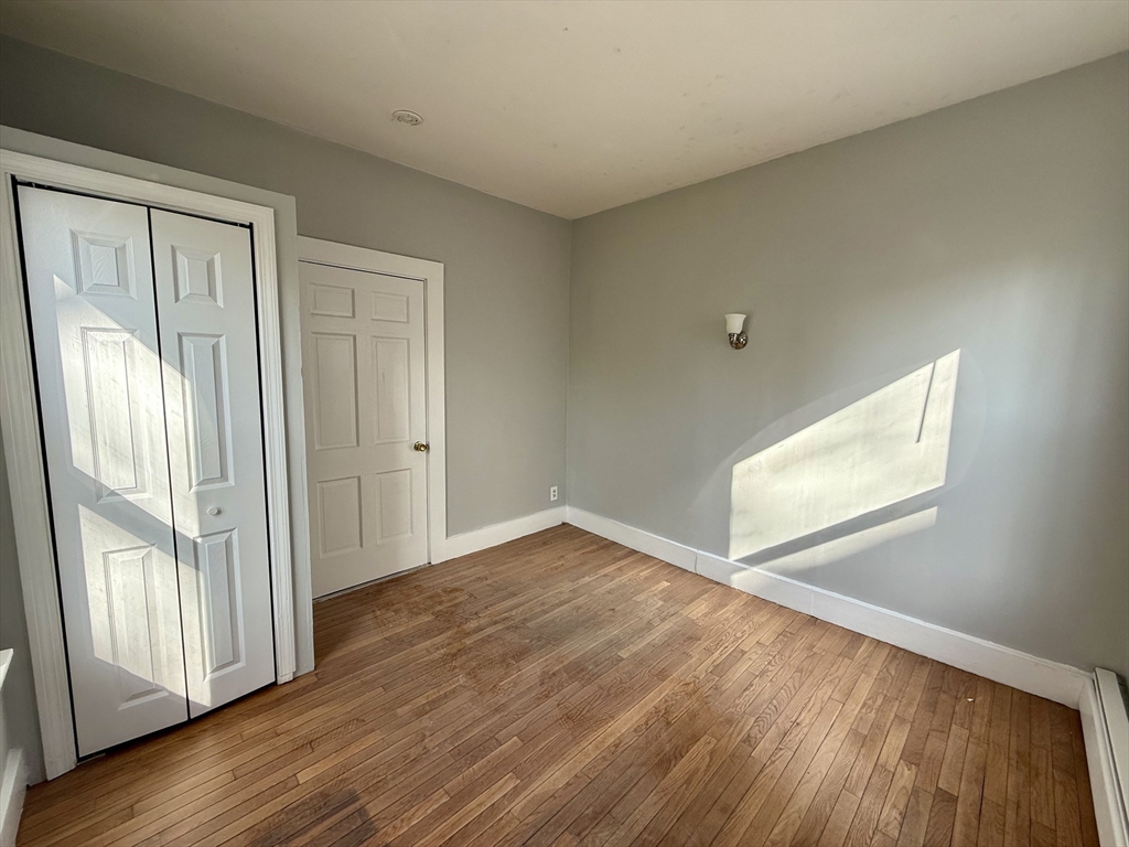 3 bed, 1 bath apartment for rent at 8 Northend Ave Unit 1, Salem — photo 12 of 15
