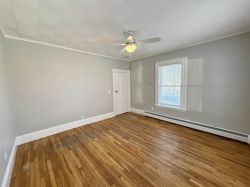 3 bed, 1 bath apartment for rent at 8 Northend Ave Unit 1, Salem — photo 9 of 15
