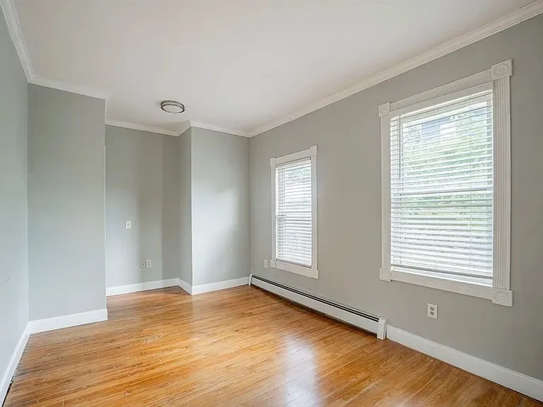 2 bed, 1 bath apartment for rent at 8 Oak St Unit 1, North Attleboro — photo 8 of 12