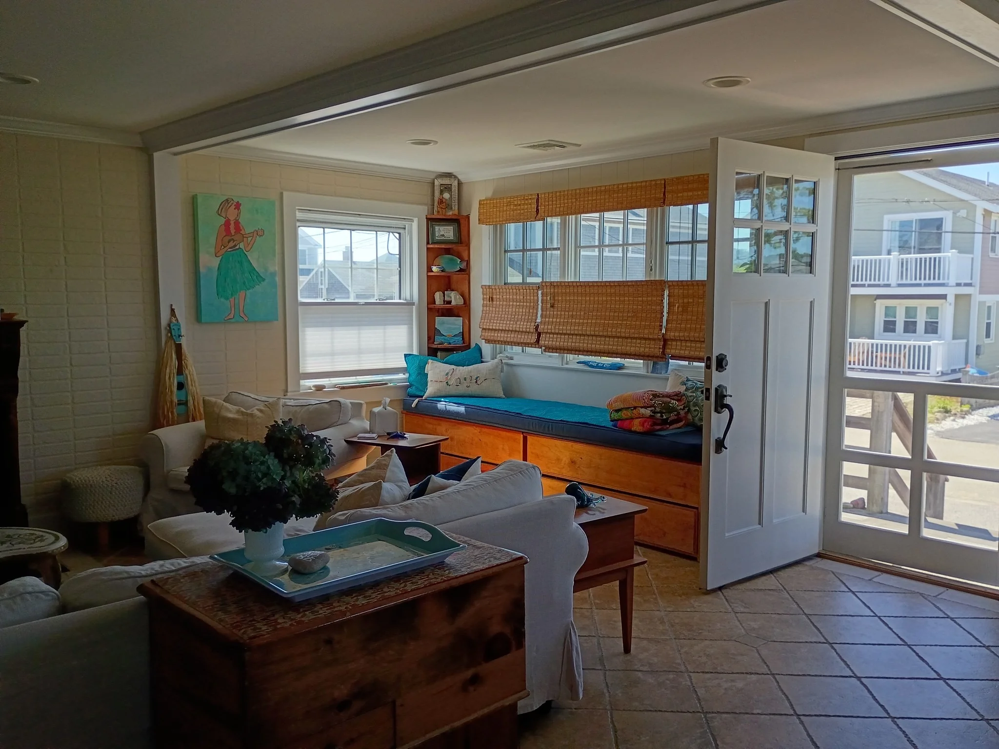 3 bed, 1 bath apartment for rent at 8 Ocean Dr, Humarock — photo 3 of 10