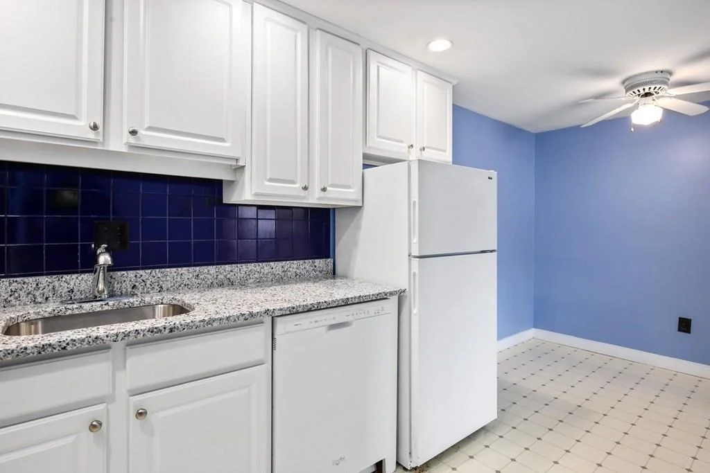 1 bed, 1 bath apartment for rent at 8 Old Colony Unit 10, Arlington — photo 5 of 18