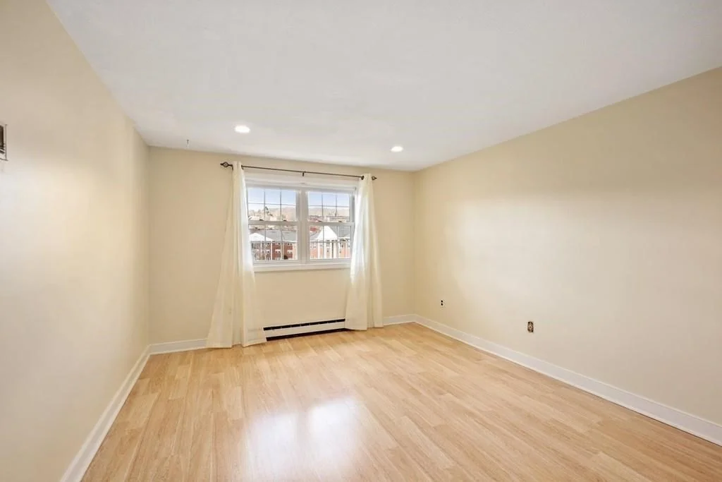 1 bed, 1 bath apartment for rent at 8 Old Colony Unit 10, Arlington — photo 12 of 18