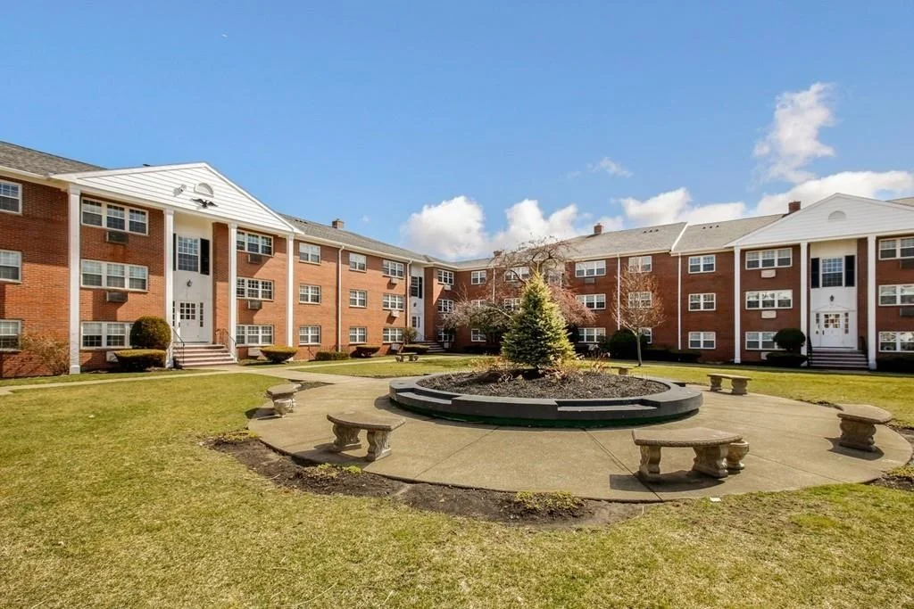 1 bed, 1 bath apartment for rent at 8 Old Colony Unit 10, Arlington — photo 1 of 18