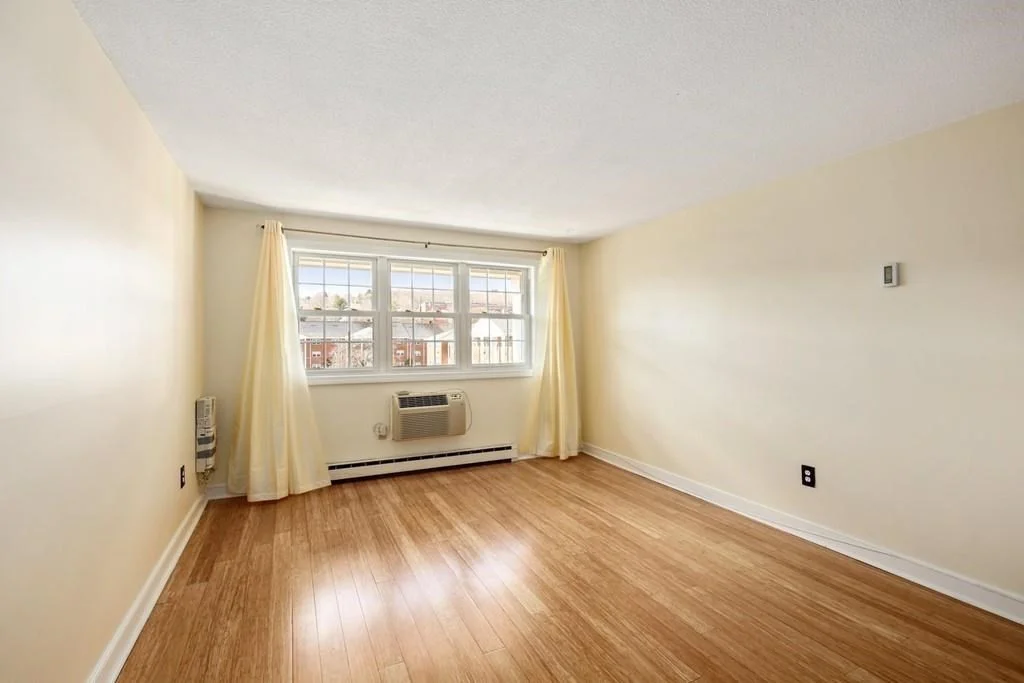 1 bed, 1 bath apartment for rent at 8 Old Colony Unit 10, Arlington — photo 9 of 18