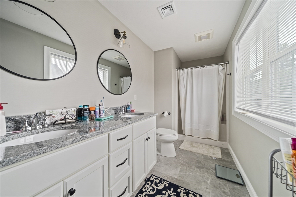 3 bed, 2 bath apartment for rent at 8 Old Field Way Unit 8, Lakeville — photo 13 of 30