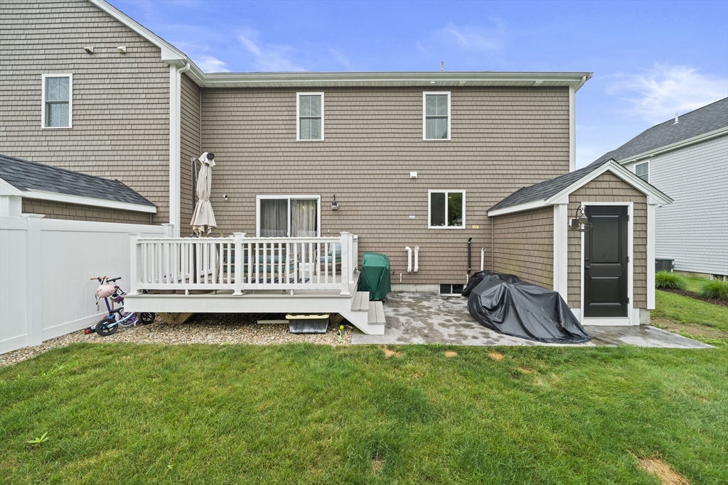 3 bed, 2 bath apartment for rent at 8 Old Field Way Unit 8, Lakeville — photo 29 of 30