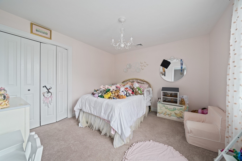3 bed, 2 bath apartment for rent at 8 Old Field Way Unit 8, Lakeville — photo 12 of 30