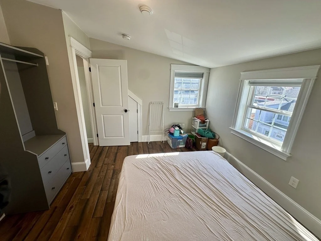 2 bed, 2 bath apartment for rent at 8 Osborne St Unit 3, Glenwood — photo 16 of 22