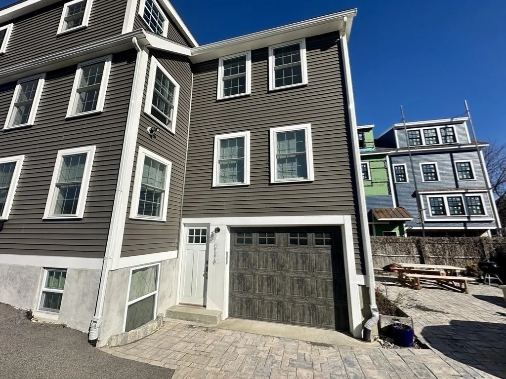 2 bed, 2 bath apartment for rent at 8 Osborne St Unit 3, Glenwood — photo 19 of 22
