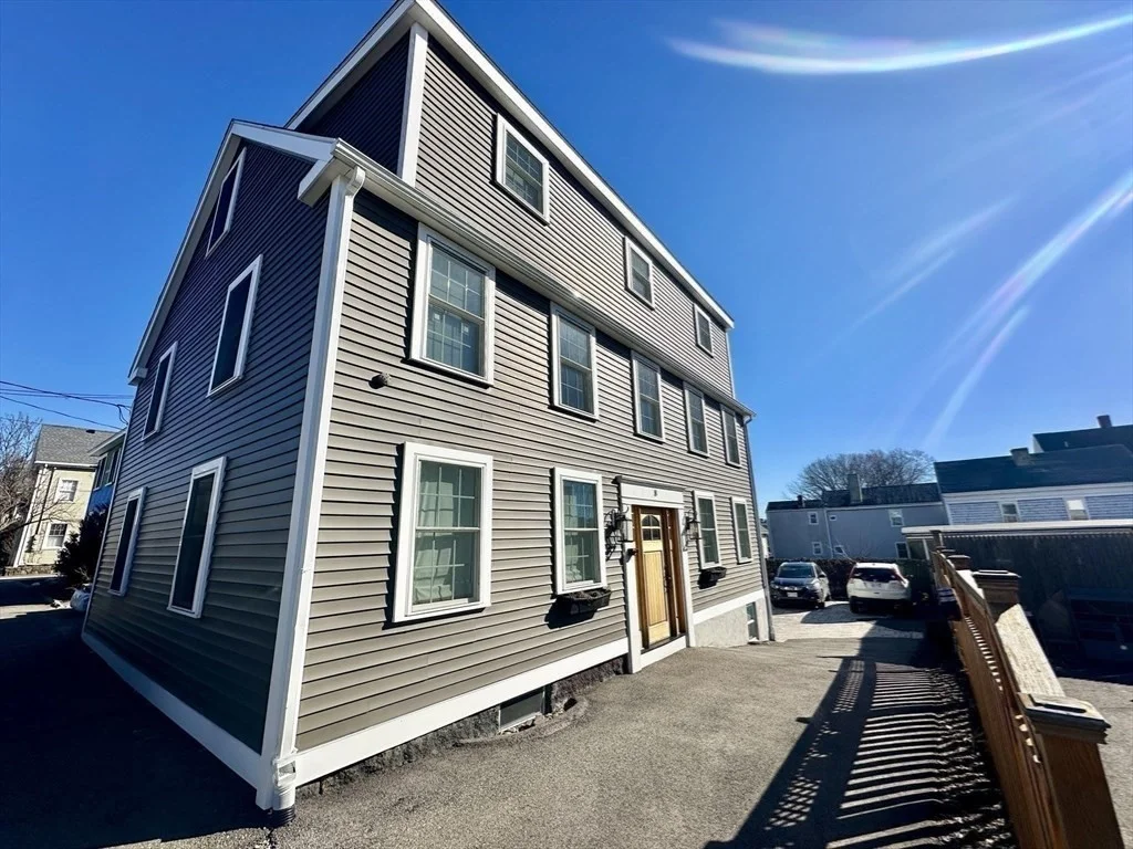 2 bed, 2 bath apartment for rent at 8 Osborne St Unit 3, Glenwood — photo 1 of 22