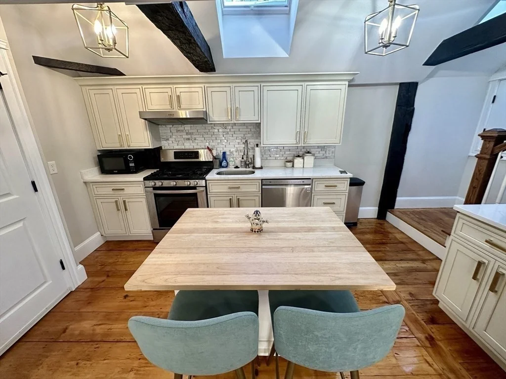 2 bed, 2 bath apartment for rent at 8 Osborne St Unit 3, Glenwood — photo 11 of 22