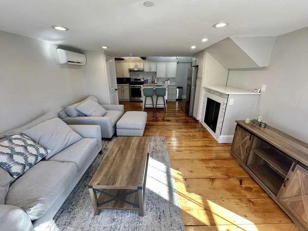 2 bed, 2 bath apartment for rent at 8 Osborne St Unit 3, Glenwood — photo 10 of 22