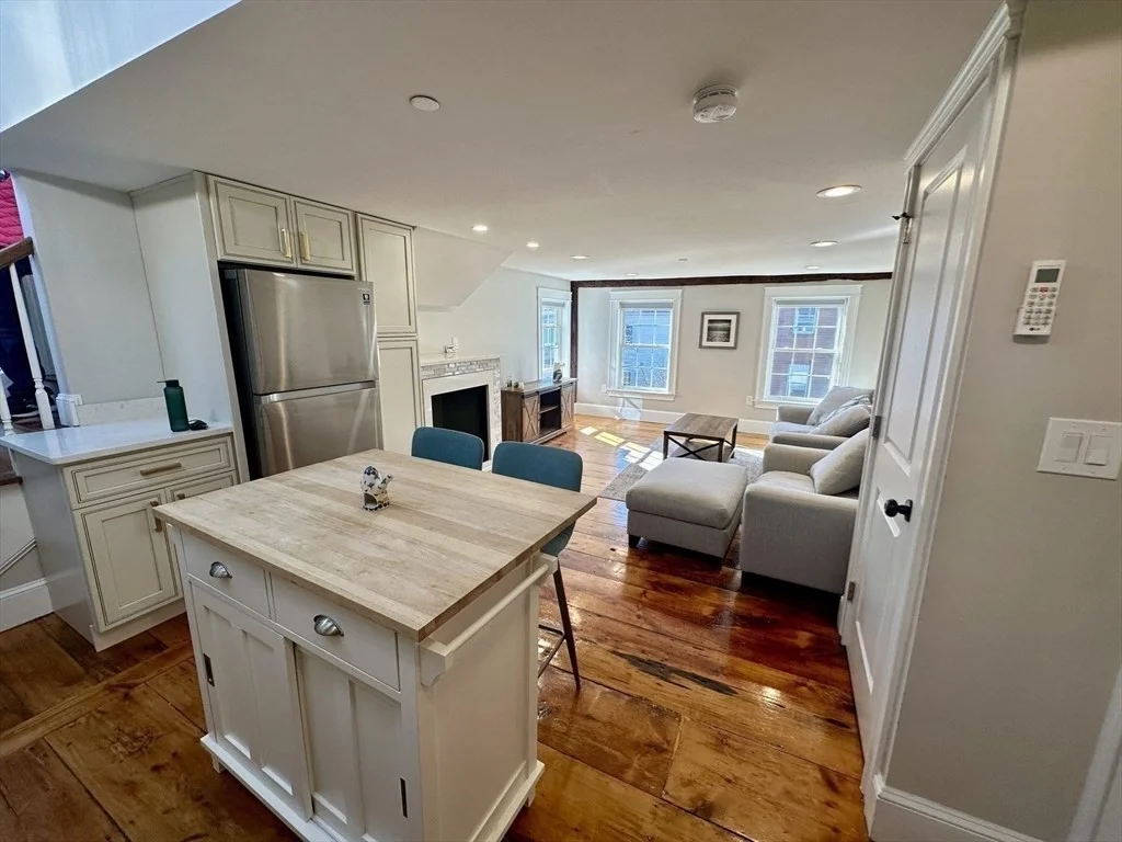 2 bed, 2 bath apartment for rent at 8 Osborne St Unit 3, Glenwood — photo 8 of 22