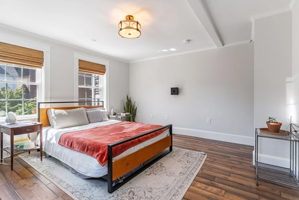 3 bed, 2 bath apartment for rent at 8 Osborne Unit 1, Salem — photo 14 of 27
