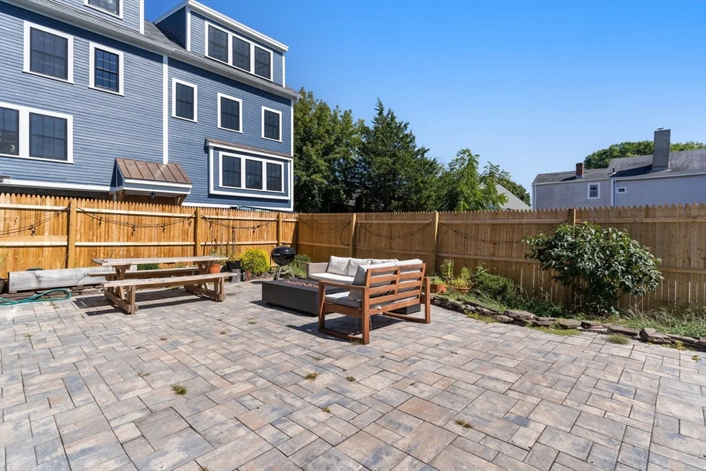 3 bed, 2 bath apartment for rent at 8 Osborne Unit 1, Salem — photo 21 of 27