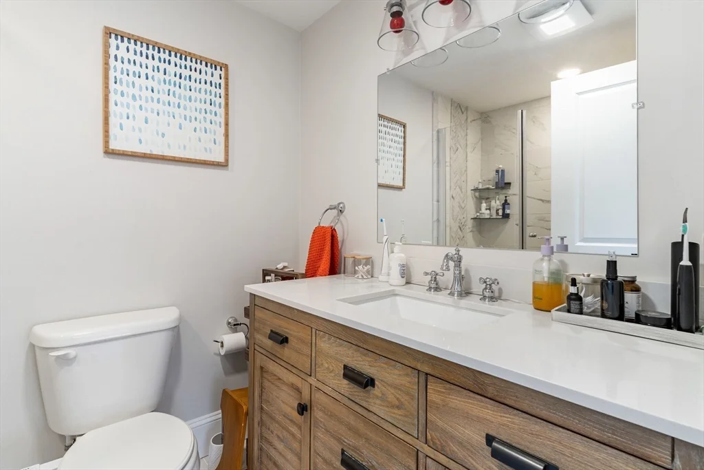 3 bed, 2 bath apartment for rent at 8 Osborne Unit 1, Salem — photo 17 of 27