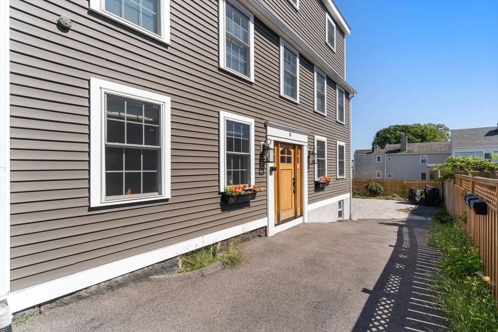 3 bed, 2 bath apartment for rent at 8 Osborne Unit 1, Salem — photo 25 of 27