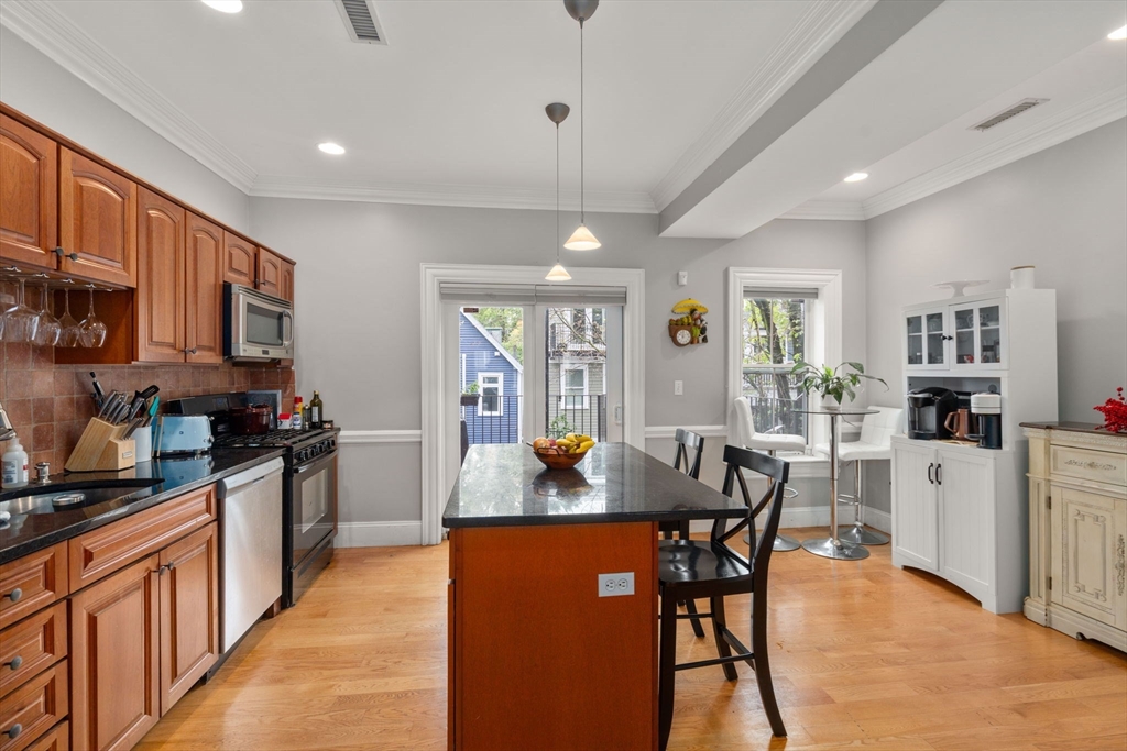 2 bed, 1 bath apartment for rent at 8 Pacific St Unit 2, South Boston — photo 8 of 25