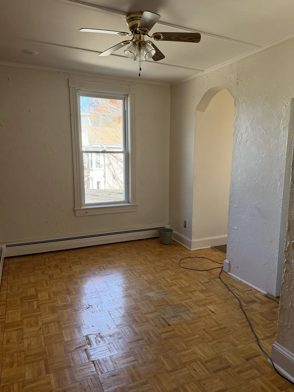 1 bed, 1 bath apartment for rent at 8 Park St Unit 4, Zip 01830 — photo 2 of 6