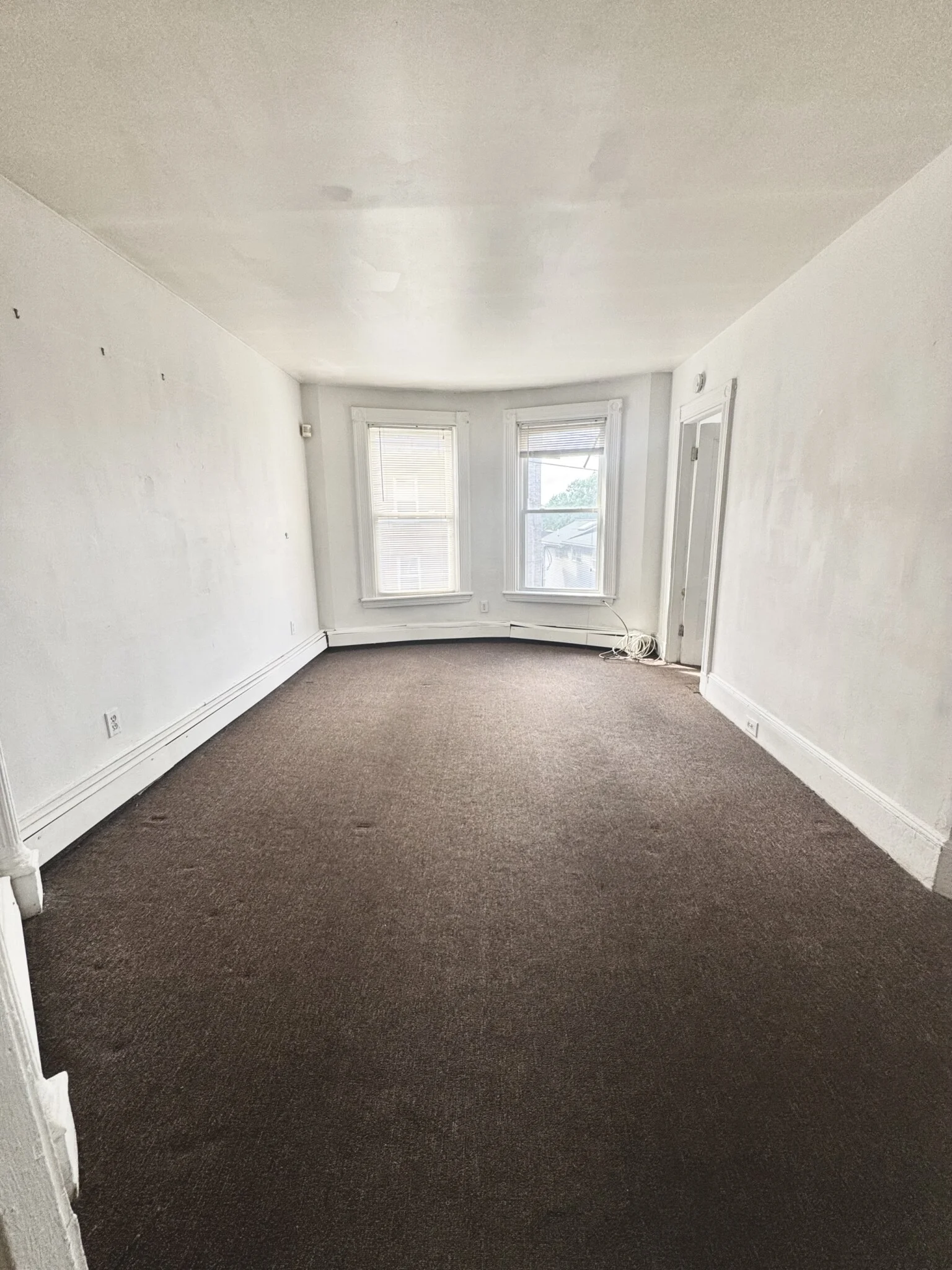 3 bed, 1 bath apartment for rent at 8 Parker Hill Ave Unit 3, Mission Hill — photo 6 of 12