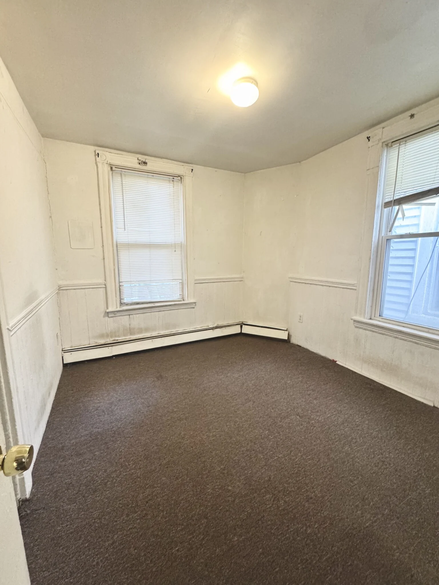 3 bed, 1 bath apartment for rent at 8 Parker Hill Ave Unit 3, Mission Hill — photo 9 of 12
