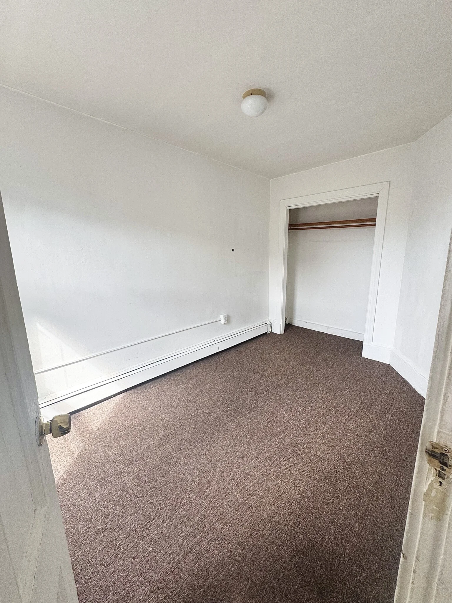 3 bed, 1 bath apartment for rent at 8 Parker Hill Ave Unit 3, Mission Hill — photo 7 of 12