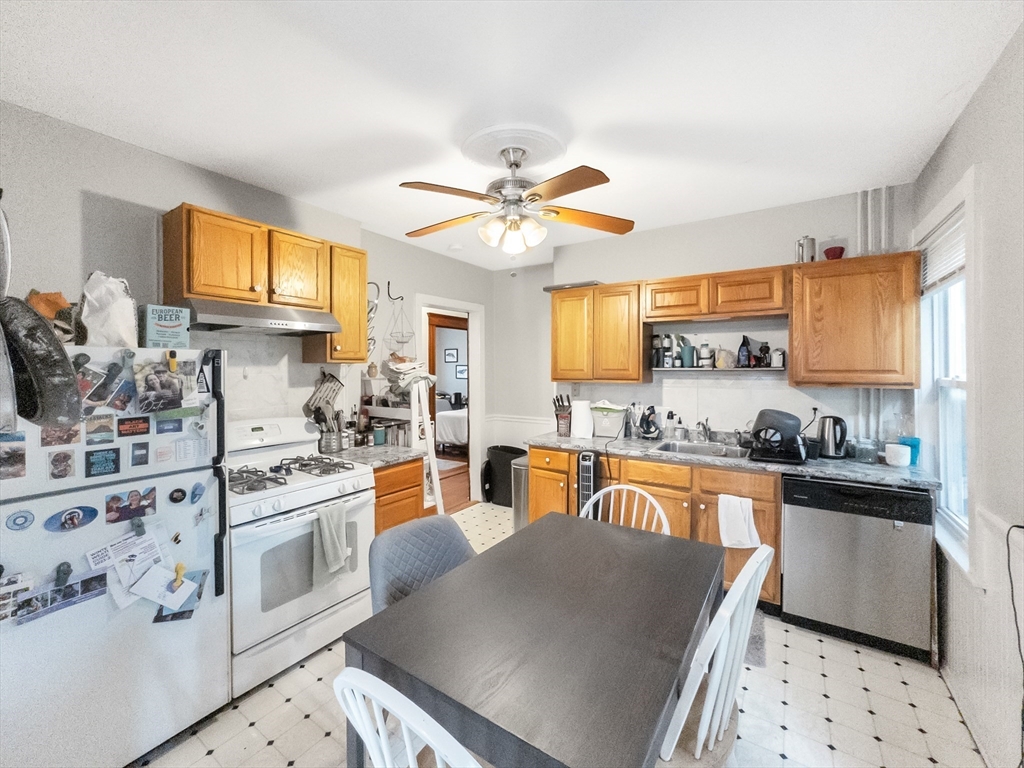 3 bed, 1 bath apartment for rent at 8 Parkton Rd Unit 1, Jamaica Plain — photo 5 of 19
