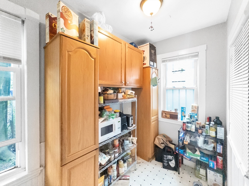 3 bed, 1 bath apartment for rent at 8 Parkton Rd Unit 1, Jamaica Plain — photo 6 of 19