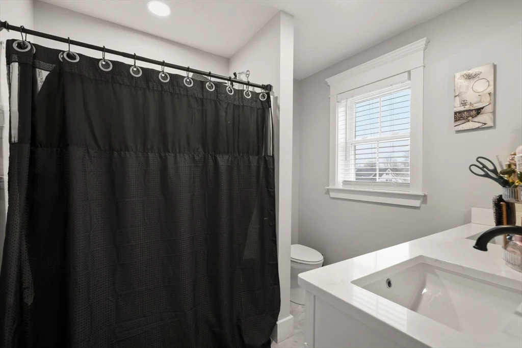 3 bed, 1 bath apartment for rent at 8 Patrick St Unit 8, Attleboro — photo 17 of 33