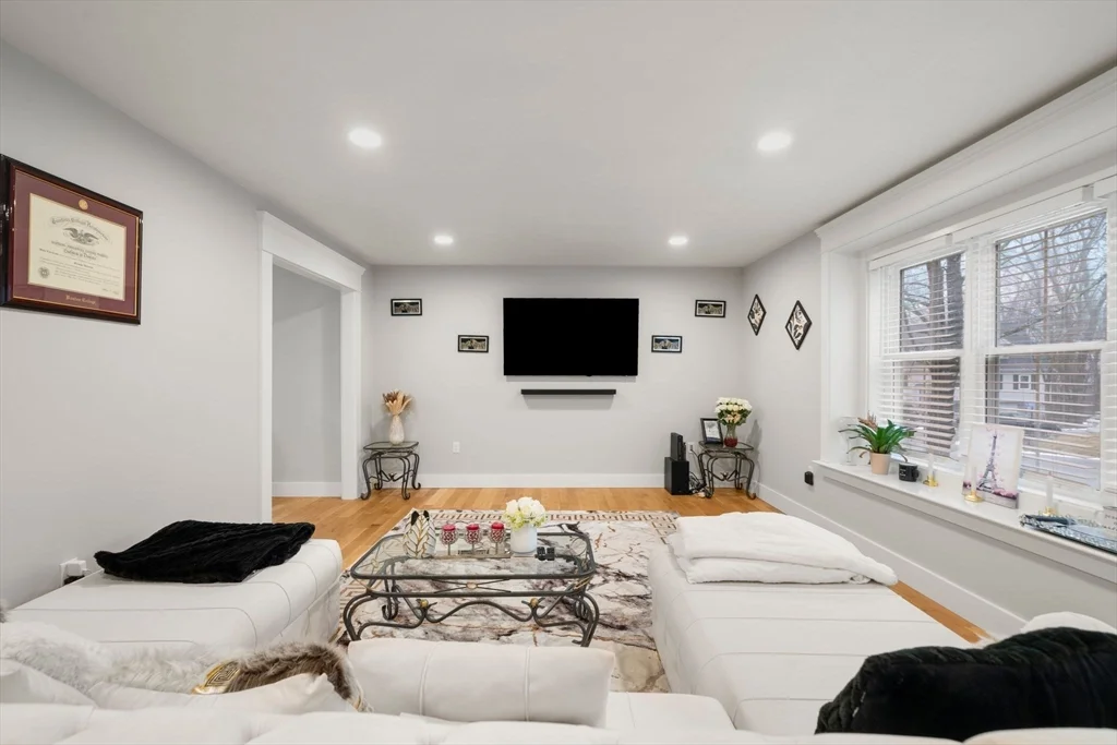 3 bed, 1 bath apartment for rent at 8 Patrick St Unit 8, Attleboro — photo 10 of 33
