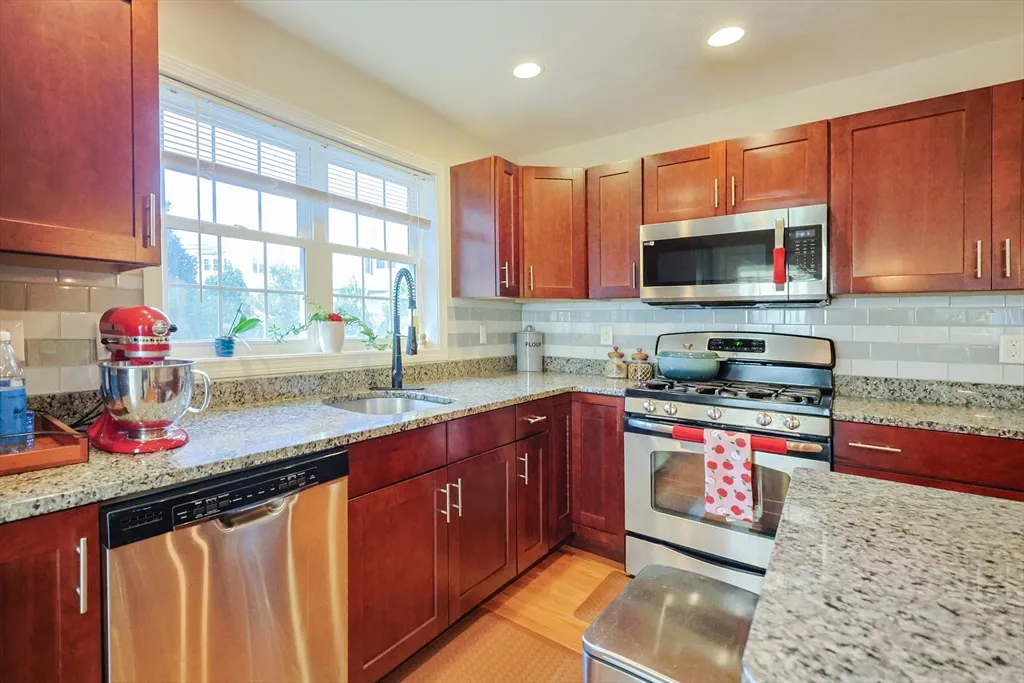 2 bed, 2 bath apartment for rent at 8 Patriots Blvd Unit 8, Hopkinton — photo 24 of 31