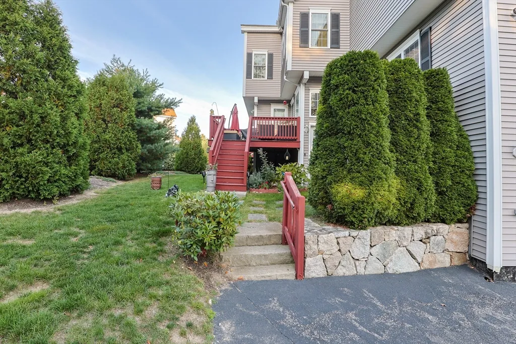 2 bed, 2 bath apartment for rent at 8 Patriots Blvd Unit 8, Hopkinton — photo 2 of 31