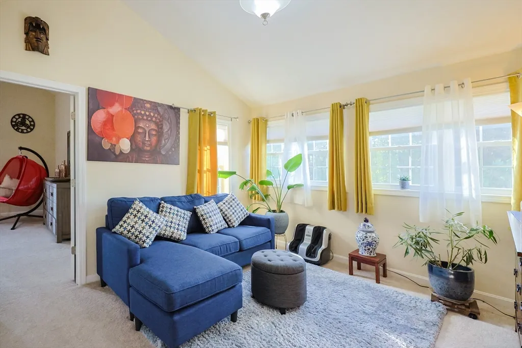 2 bed, 2 bath apartment for rent at 8 Patriots Blvd Unit 8, Hopkinton — photo 17 of 31