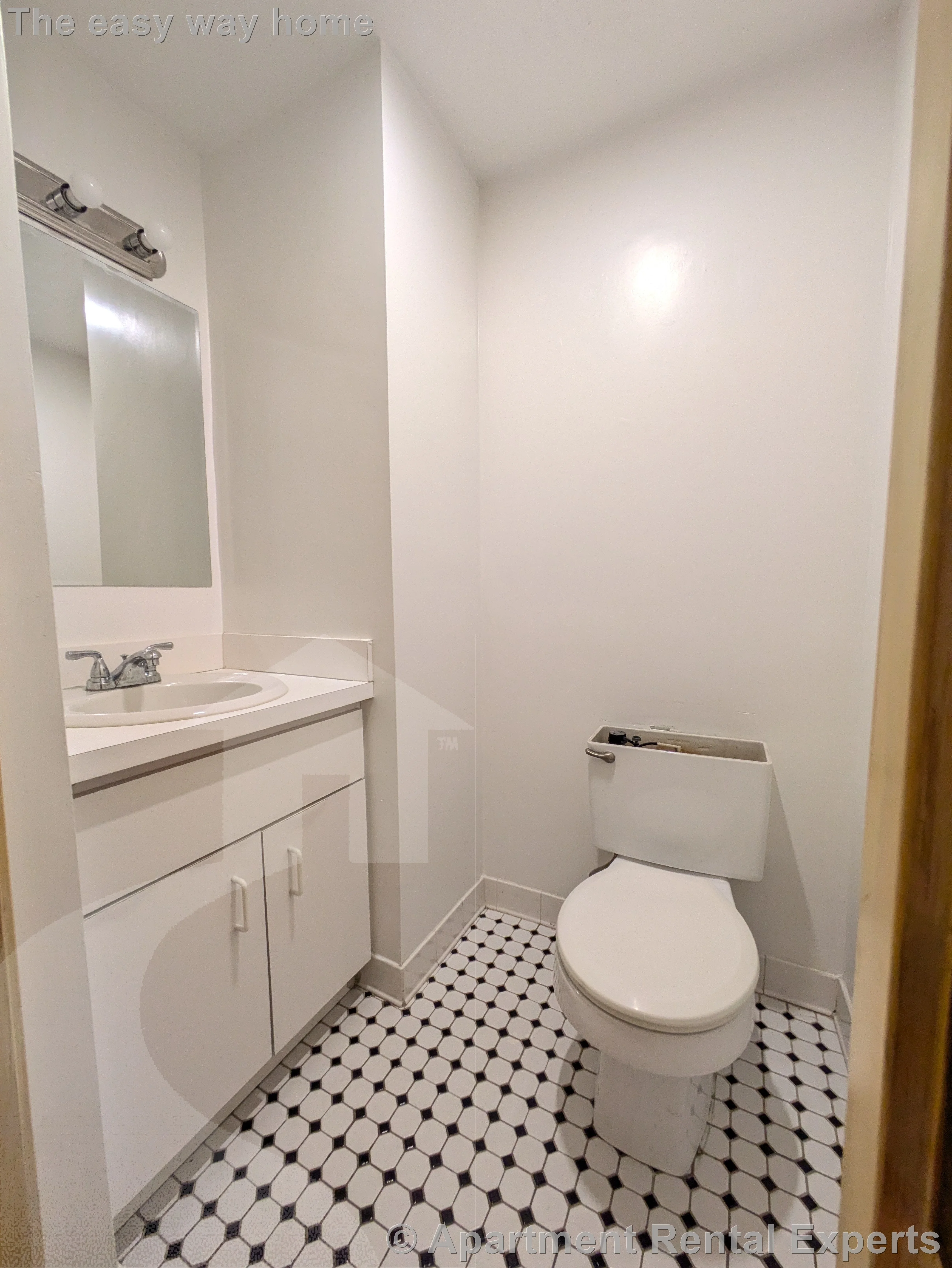 4 bed, 1 bath apartment for rent at 8 Pearl St Unit 2, Tufts — photo 12 of 19