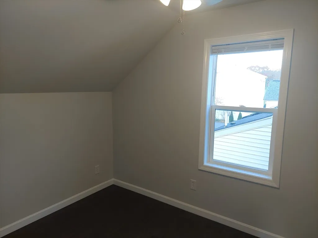 3 bed, 1 bath apartment for rent at 8 Phillips St, Attleboro — photo 12 of 17
