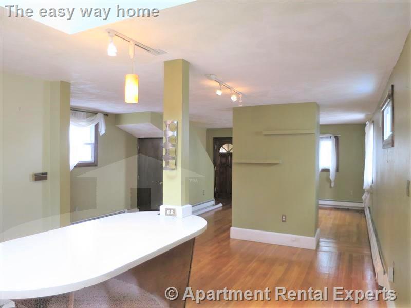 2 bed, 1 bath apartment for rent at 8 Pleasant St, Medford Square — photo 5 of 14
