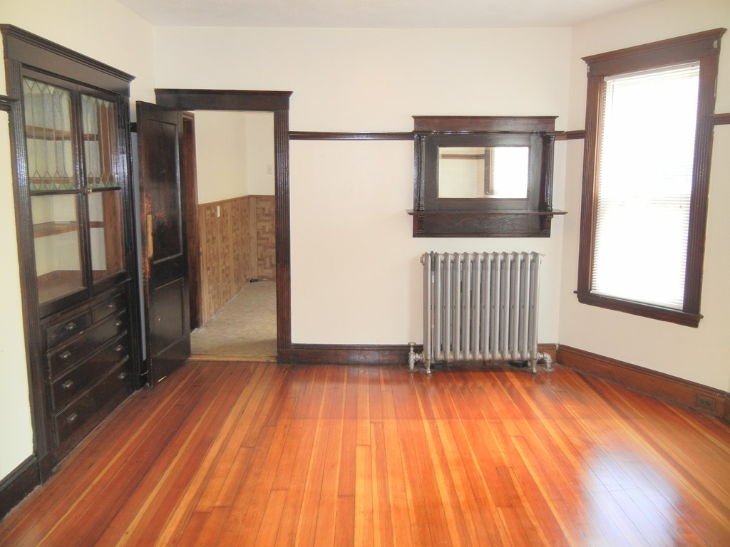 4 bed, 1 bath apartment for rent at 8 Pleasant St Unit 1, Dorchester — photo 5 of 14