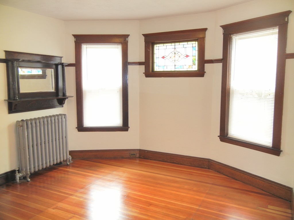 4 bed, 1 bath apartment for rent at 8 Pleasant St Unit 1, Dorchester — photo 7 of 14