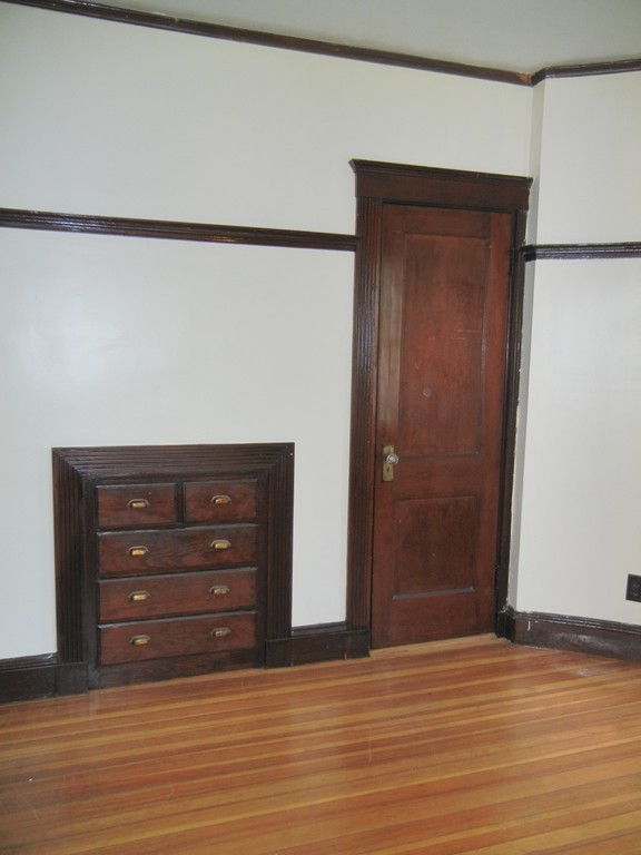 4 bed, 1 bath apartment for rent at 8 Pleasant St Unit 1, Dorchester — photo 8 of 14