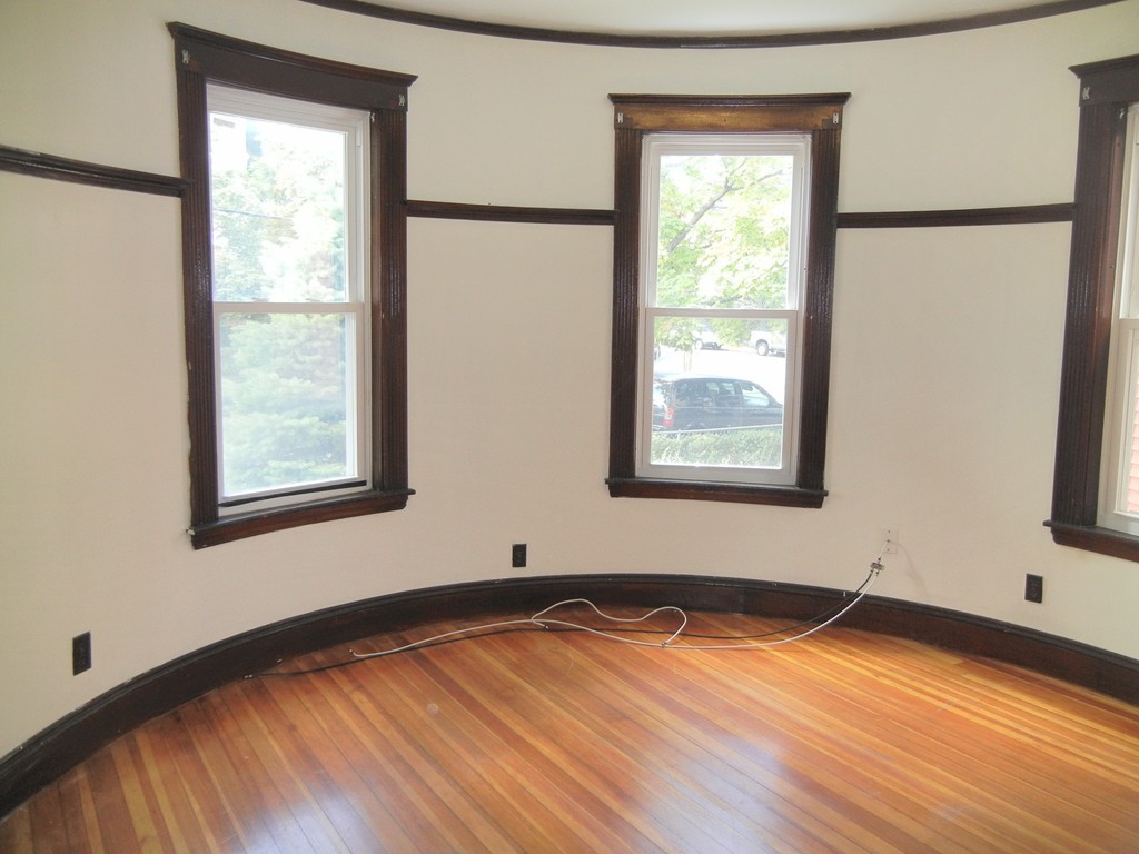 4 bed, 1 bath apartment for rent at 8 Pleasant St Unit 1, Dorchester — photo 10 of 14