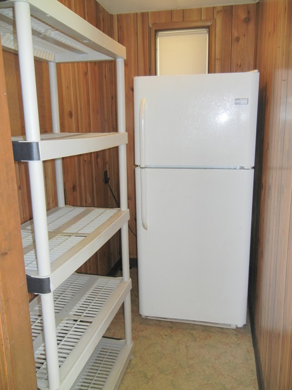 4 bed, 1 bath apartment for rent at 8 Pleasant St Unit 1, Dorchester — photo 3 of 14