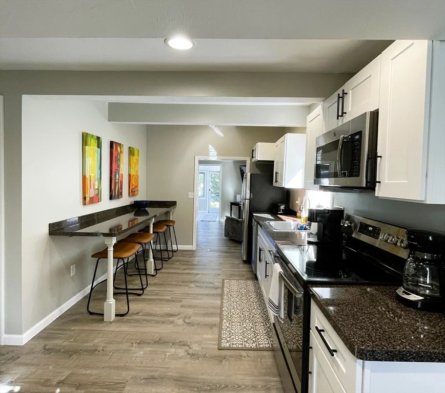 2 bed, 1 bath apartment for rent at 8 Priscilla Ave, Wareham — photo 6 of 16