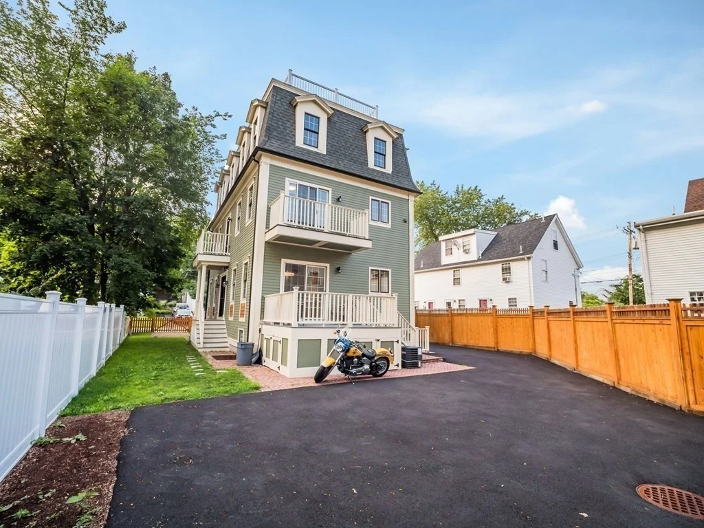 2 bed, 2 bath apartment for rent at 8 Richardson St Unit 2, Winchester — photo 30 of 38