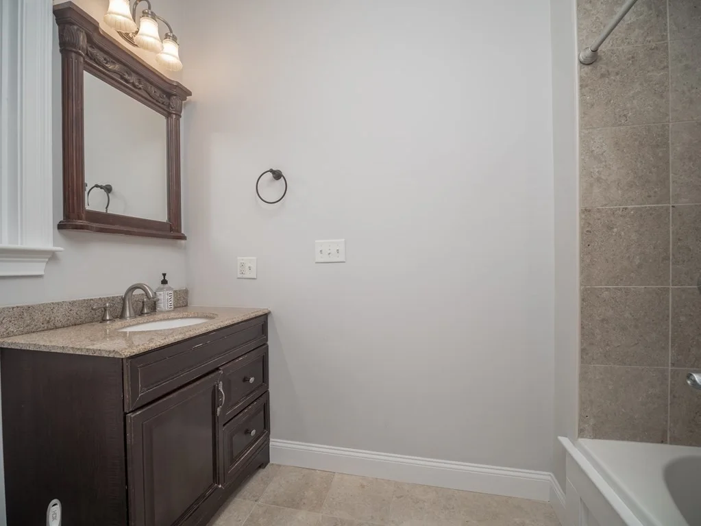 2 bed, 2 bath apartment for rent at 8 Richardson St Unit 2, Winchester — photo 21 of 38